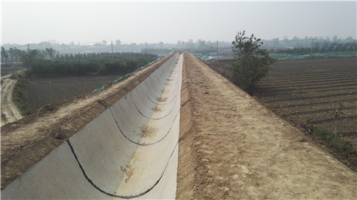 PTN材料應用于臨潼涇惠渠高墊方渠道伸縮縫